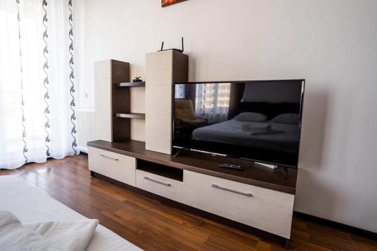 Summerland Relax Apartments Mamaia Exterior foto